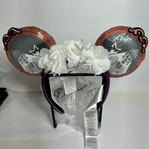 NWT. Disney Parks 2022 Haunted Mansion The Bride Veil Sequin Ears with v…